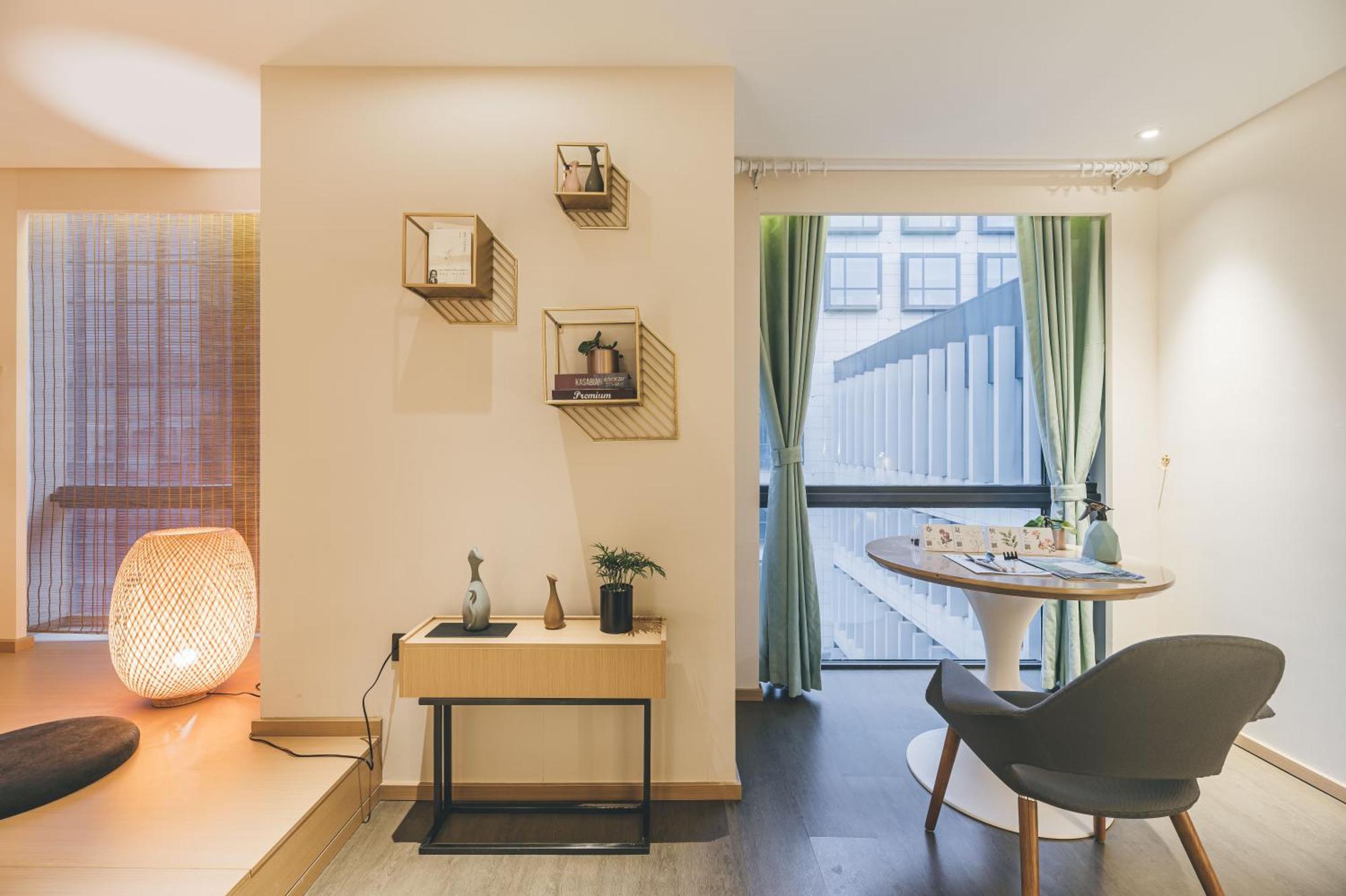 Hotel Atour Hongqiao International Exhibition Linkong Park 4*